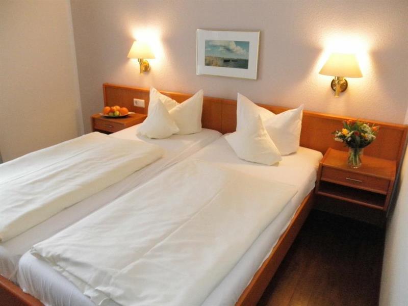 R&R Strandhotel Baabe Extérieur photo